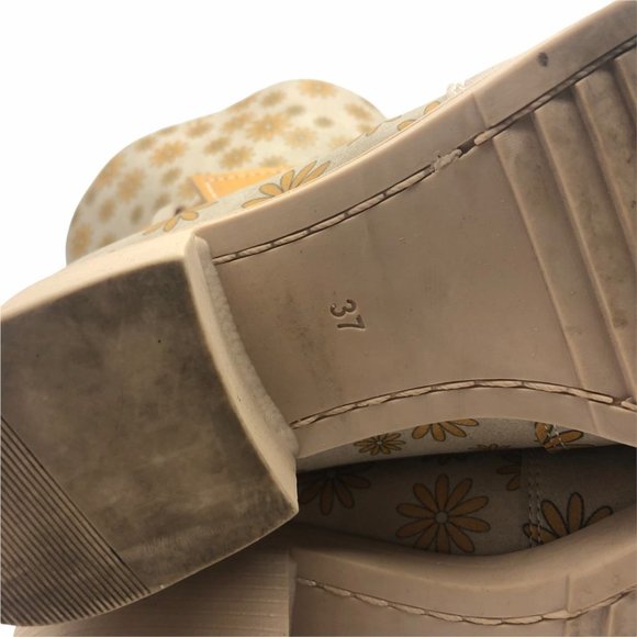 Moosefield Yellow Flowers Ankle Boots Women US 6.5 Tan Daisy Floral Boho Western - Picture 6 of 6